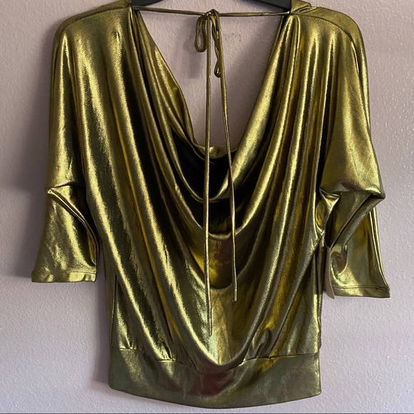 Forever21 gold top - Picture 1 of 7